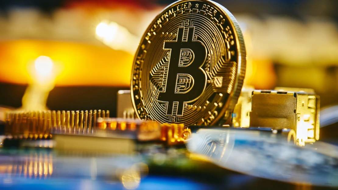 Investor prestal hľadať na skládke bitcoiny, ktoré omylom vyhodil. Praktická lekcia, ako neprísť o miliardy