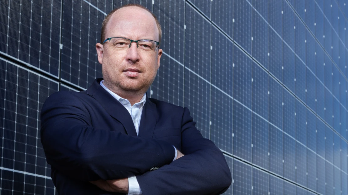 Solárna energia potiahne aj automobilky