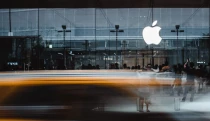 Apple narazil na drahú realitu AI. Zdražuje Macy, víťazom môže byť iná spoločnosť