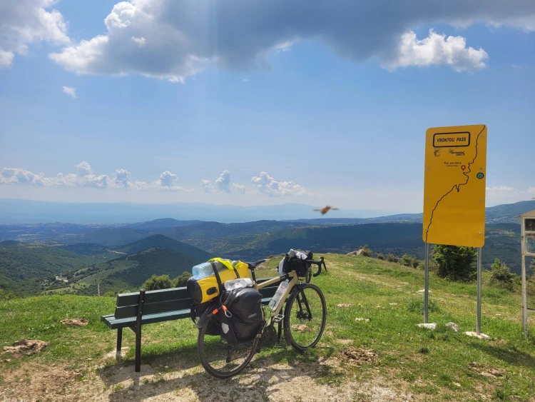 Za tri mesiace prešiel na bicykli z Írska do Istanbulu. Denne minul len 10 eur_14