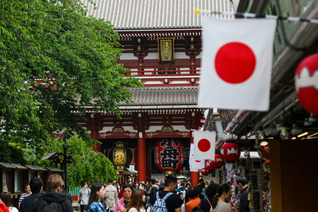 Japonsko sa koncom roka prepadlo do recesie. Stratilo status tretej najväčšej svetovej ekonomiky