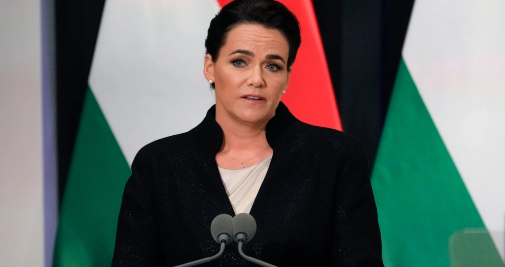 Maďarská prezidentka odstupuje. Dala milosť mužovi, ktorý kryl pedofilný škandál