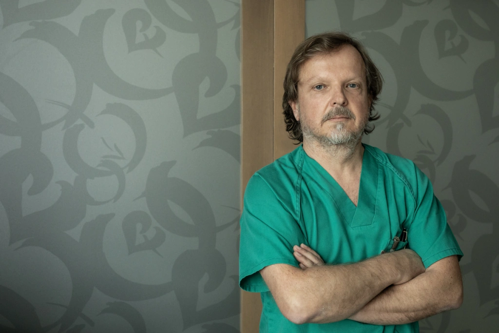 Vladimír Ferianec zachraňuje nenarodené deti. Prepisuje svetové postupy v pôrodníctve