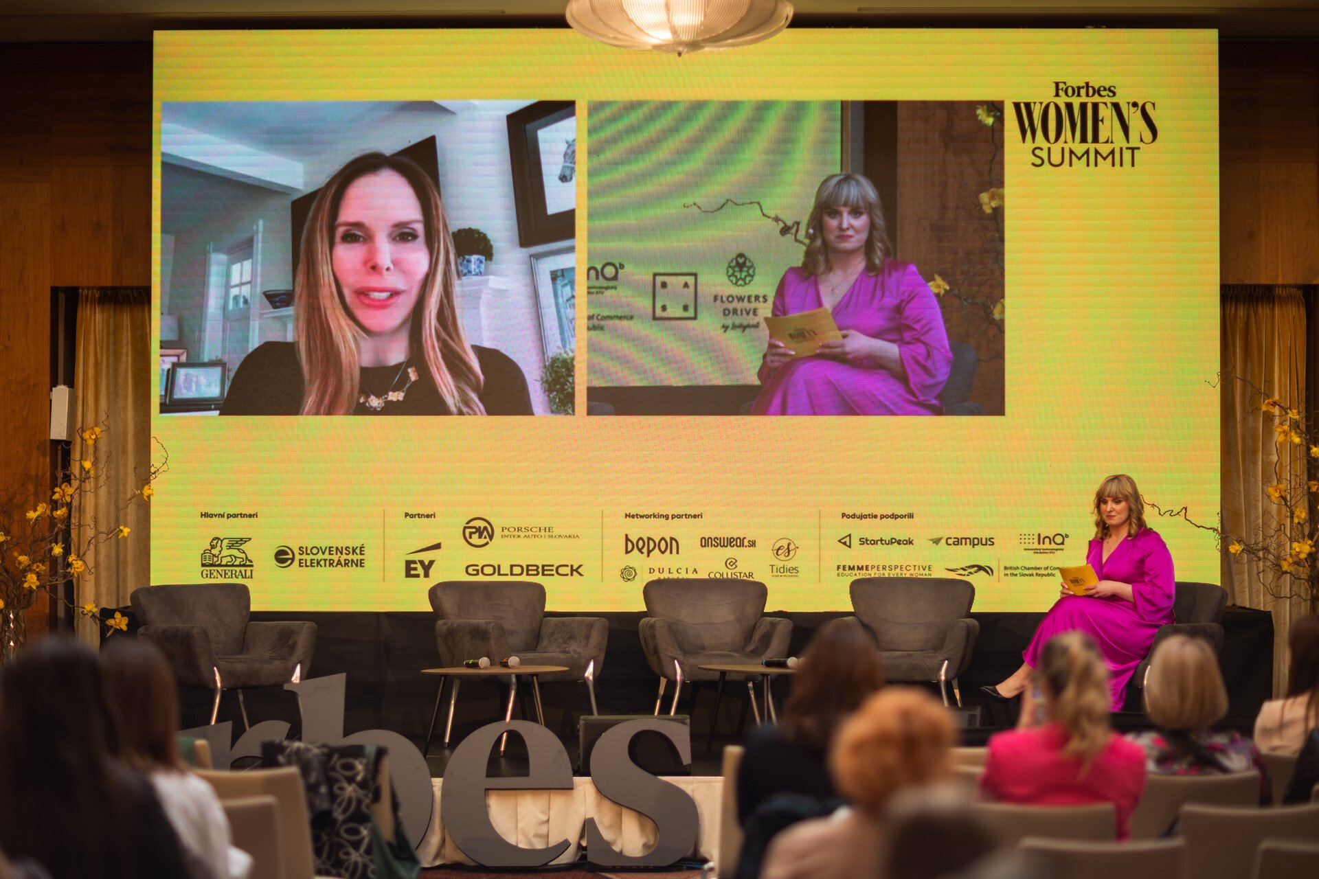 Rozhovor s Moirou Forbes na Women Summite 2024 v podaní šéfredaktorky Forbes Slovensko Lucie Okšovej