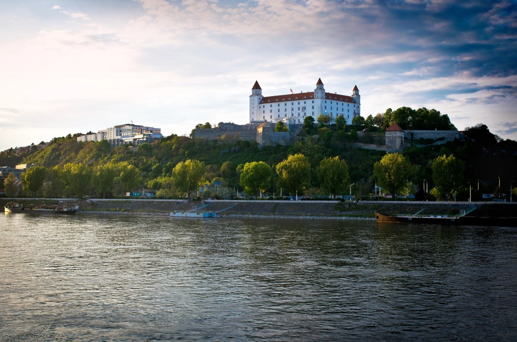 O 55 percent menej emisií do roku 2030. Bratislava má prvý klimatický plán