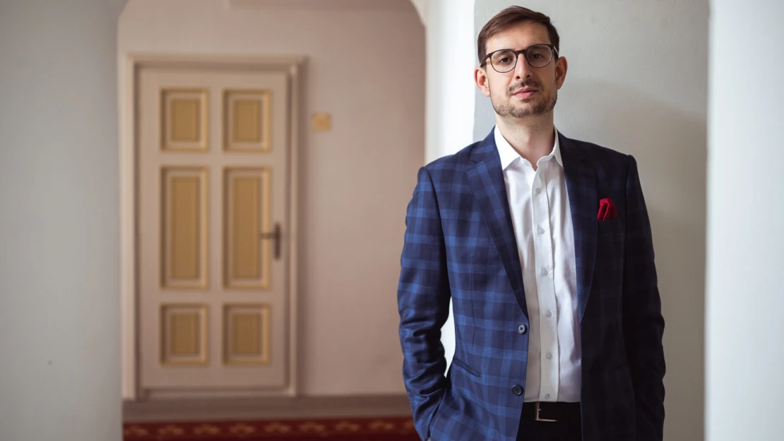 Ako malého ho oslovovali gróf. Dnes radí rodinným firmám, ako riešiť krízové situácie