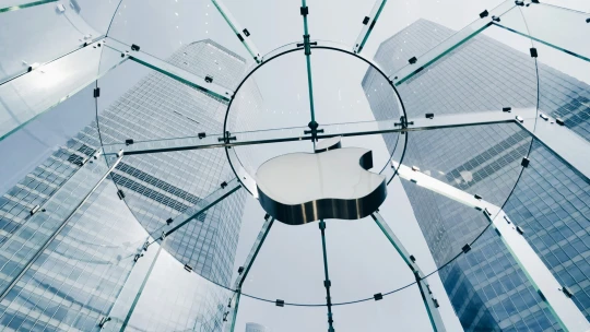 Apple prehral spor s EÚ. Súd potvrdil, že App Store a iOS musia podliehať prísnejším pravidlám