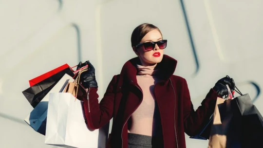 Zľavy či „pseudozľavy“? Slováci sú skeptickí, no mladí sa na Black Friday tešia