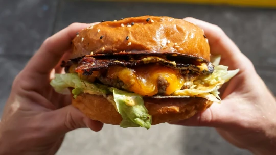 McDonald’s v Amerike končí s predajom vegetariánskych burgerov. Zákazníkov neoslovil