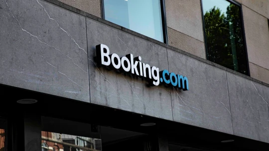 Španielsky protimonopolný úrad udelil Booking.com pokutu. Platforma musí zaplatiť  413 miliónov eur