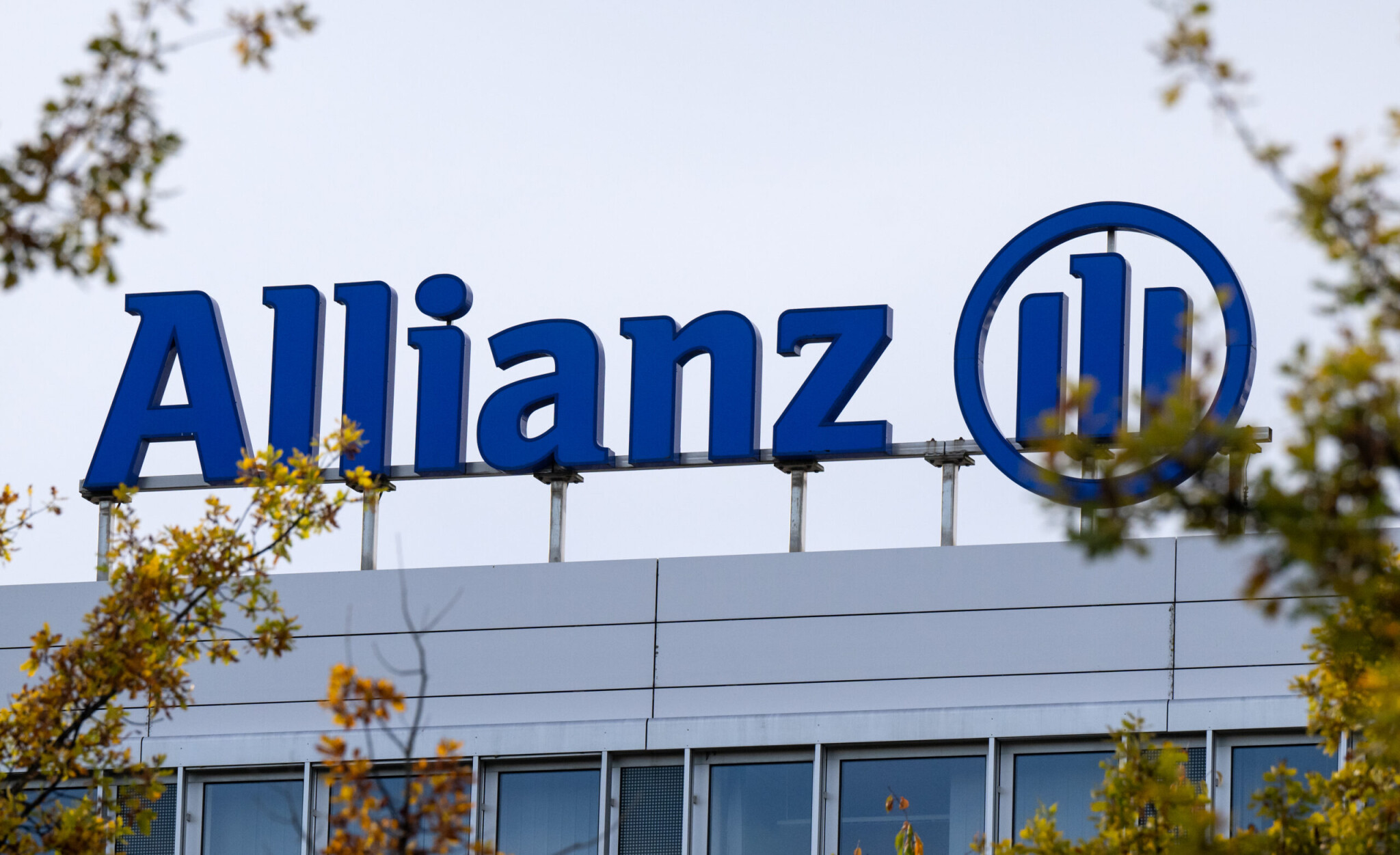 Allianz chce posilniť svoju pozíciu v Ázii. Kúpi väčšinový podiel v singapurskej Income Insurance