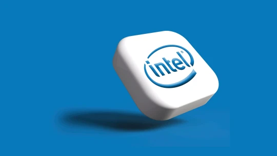 Intel chce prepustiť 15 percent svojich zamestnancov na celom svete. O prácu príde až  15 000 ľudí