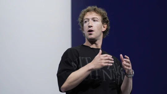 Zuckerberg zastaví politickú reklamu v Európe. Pre nové nariadenie z Bruselu