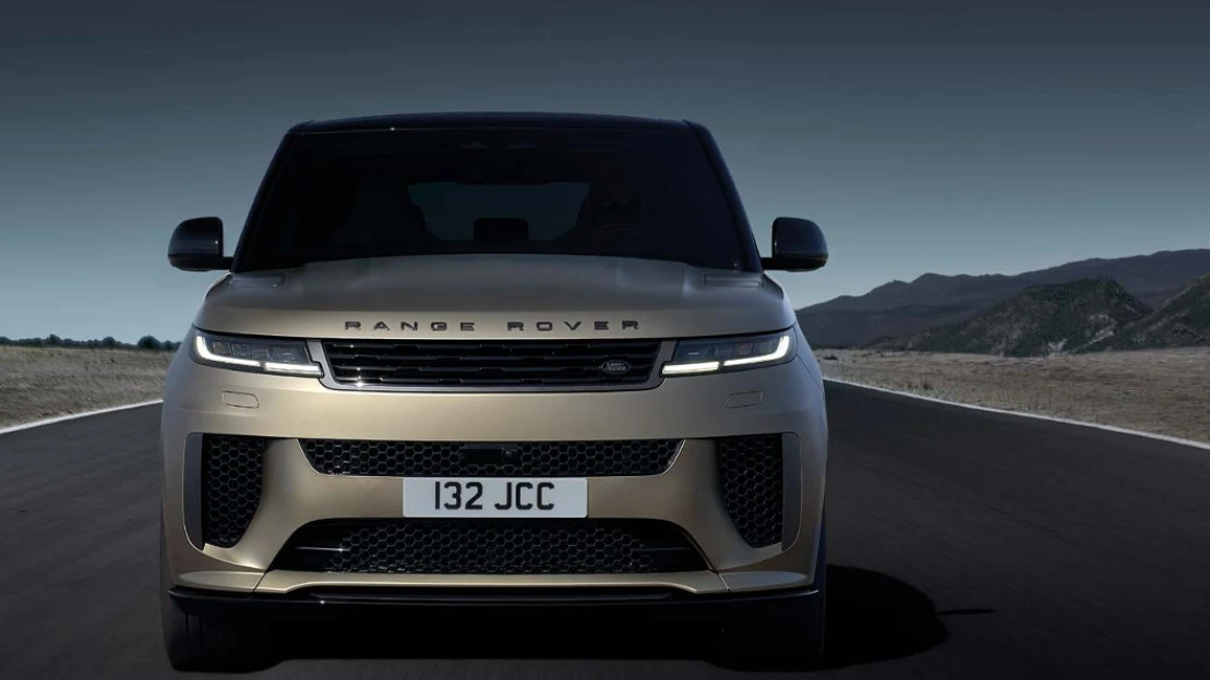 Robustné auto so športovou dušou. Land Rover ukázal, že je to možné