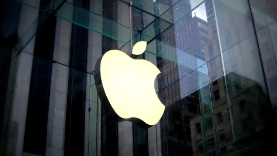 Apple sa chce zapáčiť Trumpovi. Sľubuje 20 000 pracovných miest a investície v stovkách miliárd