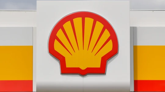 Shell podľa Wall Street Journalu rokuje o kúpe rivala BP. Išlo by o gigantickú transakciu