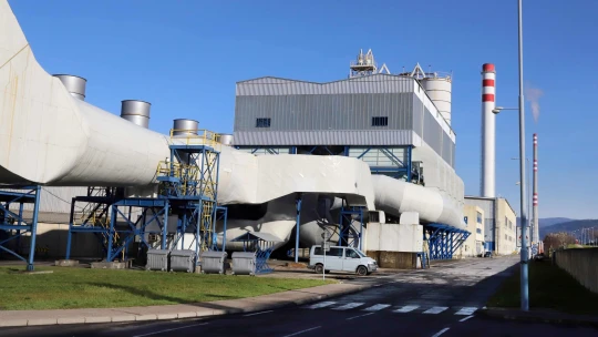 Lacná elektrina a štátna pomoc. Slovalco po troch rokoch zvažuje návrat k výrobe hliníka