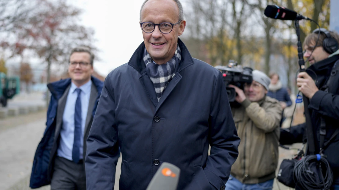Nemecký kancelár Merz odkázal Trumpovi, že uvoľňovať protiruské sankcie je chyba