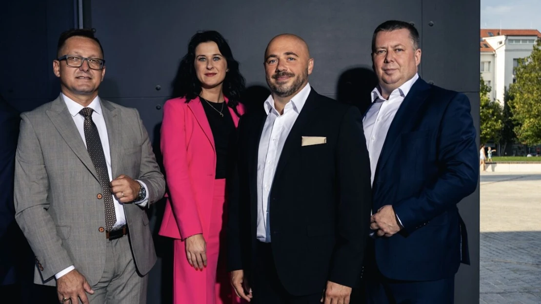Prvý brokerpool, ktorý rozvíja a vzdeláva. Zoznámte sa so spoločnosťou FinCloud