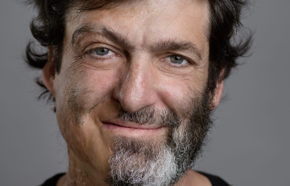 Dan Ariely o peniazoch: Racionálne správanie nie je prirodzené. Dôležité je mať stratégie