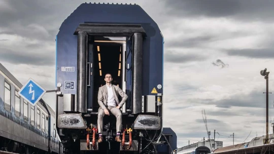 Najlepšie palubné služby, ale starý vozový park. Rozhovor s CEO Českých dráh Krapincom