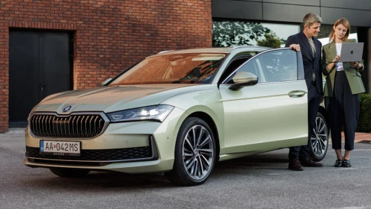 Škoda rastie napriek prepadu Volkswagenu, predaj elektromobilov zvýšila takmer o polovicu