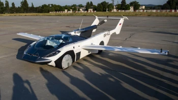 Motory pre AirCar: Lietajúce auto a tech firma Adept Airmotive sa dohodli na spolupráci