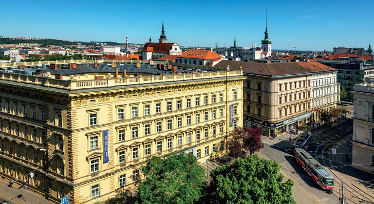 Najobľúbenejšie slovenské študentské mesto je Brno. Čo robia naši susedia inak?