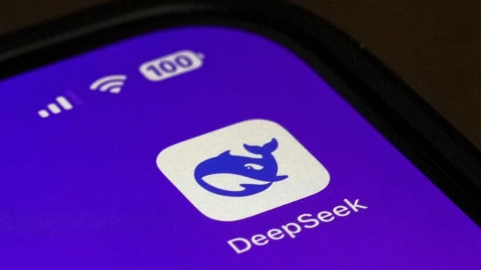Český kybernetický úrad varuje pred využívaním produktov čínskej spoločnosti DeepSeek
