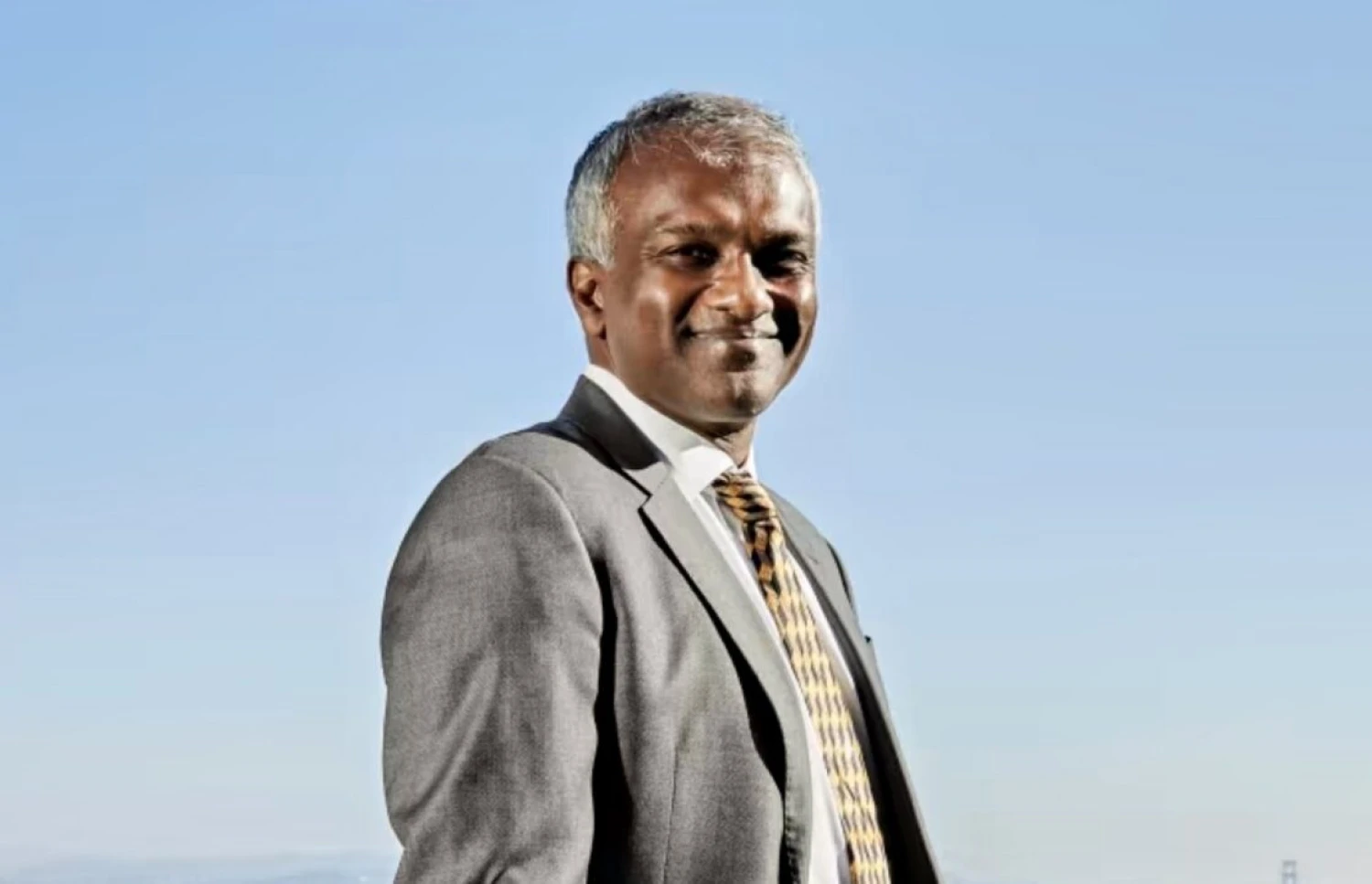 Jasnovidec akciových trhov vybral top 5 akcií roka 2026. Nie sú pre všetkých, on im verí