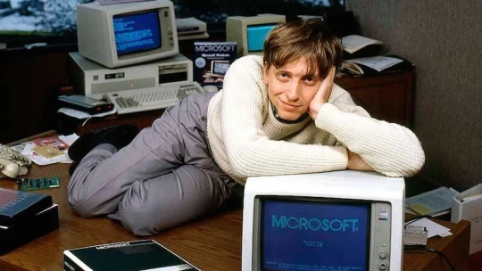 Utekal z domu, aby programoval. Ako sa z rozhnevaného mladíka stal miliardár Bill Gates