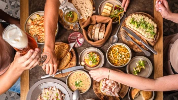 Od pubových špecialít po fine dining. Kde ochutnať tradičné jedlá pripravené v novom šate?