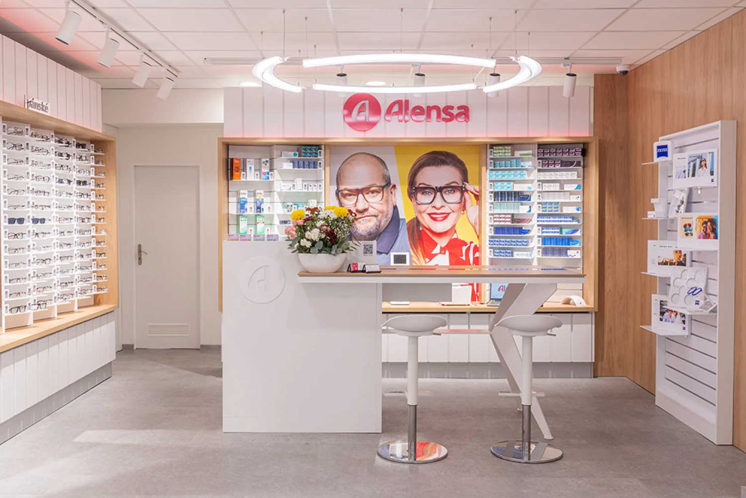 Tretí najväčší predajca okuliarov v Európe plánuje nové predajne. Alensa hľadá vhodnú lokalitu aj v Banskej Bystrici 