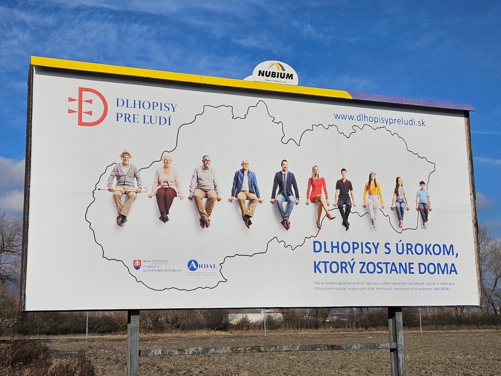 Prví Slováci sa zbavili svojich štátnych dlhopisov pre ľudí. So stratou