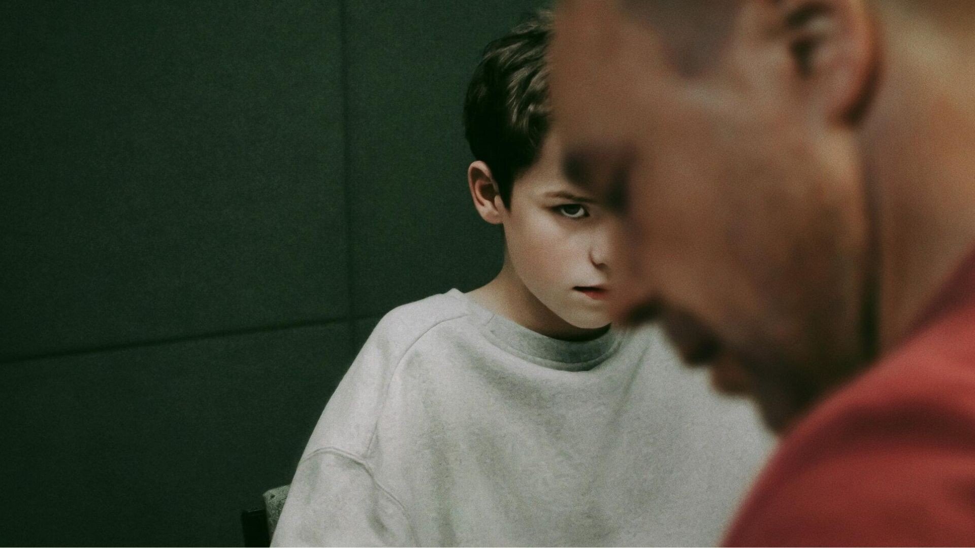 Koľko zarobia herci seriálového hitu? Adolescence láme rekordy, na Netflixe ho videlo 60 miliónov ľudí