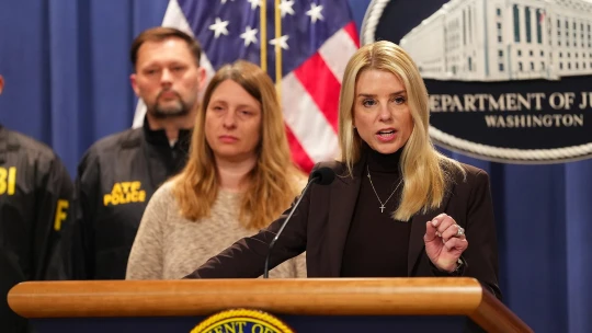 Najmajetnejšia floridská právnička a obhajkyňa Trumpa. Ako zbohatla ministerka Bondiová?
