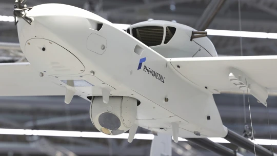 Ukrajinský útok dronmi spôsobil požiar v sklade ropy v ruskej Volgogradskej oblasti
