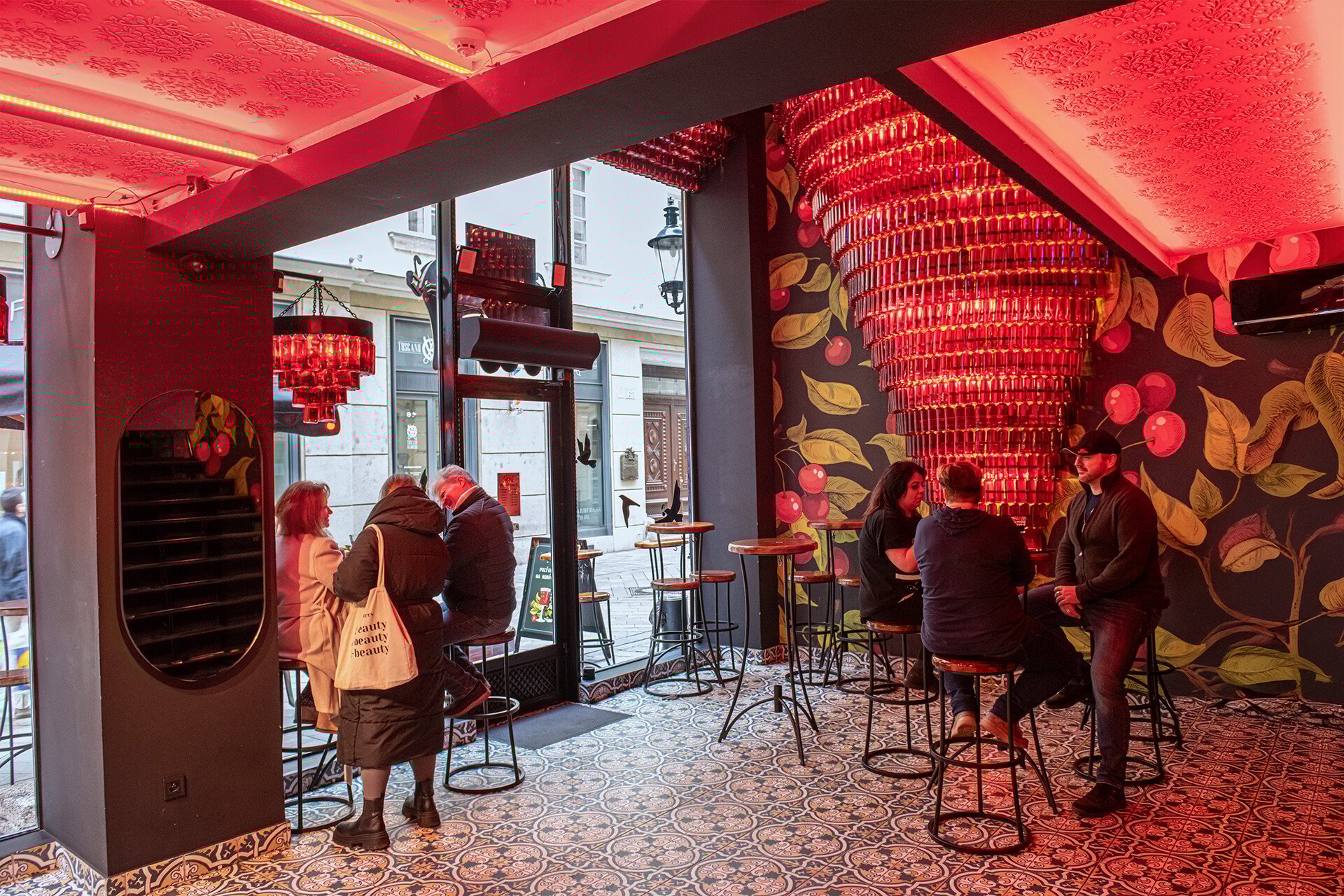Ukrajinský bar sa do centra Bratislavy dostal náhodou, lokalita musela splniť prísne pravidlo