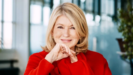 Prvá americká miliardárka zbohatla na dokonalosti. Špinavé nechty od pečenia Martha Stewart schovávala