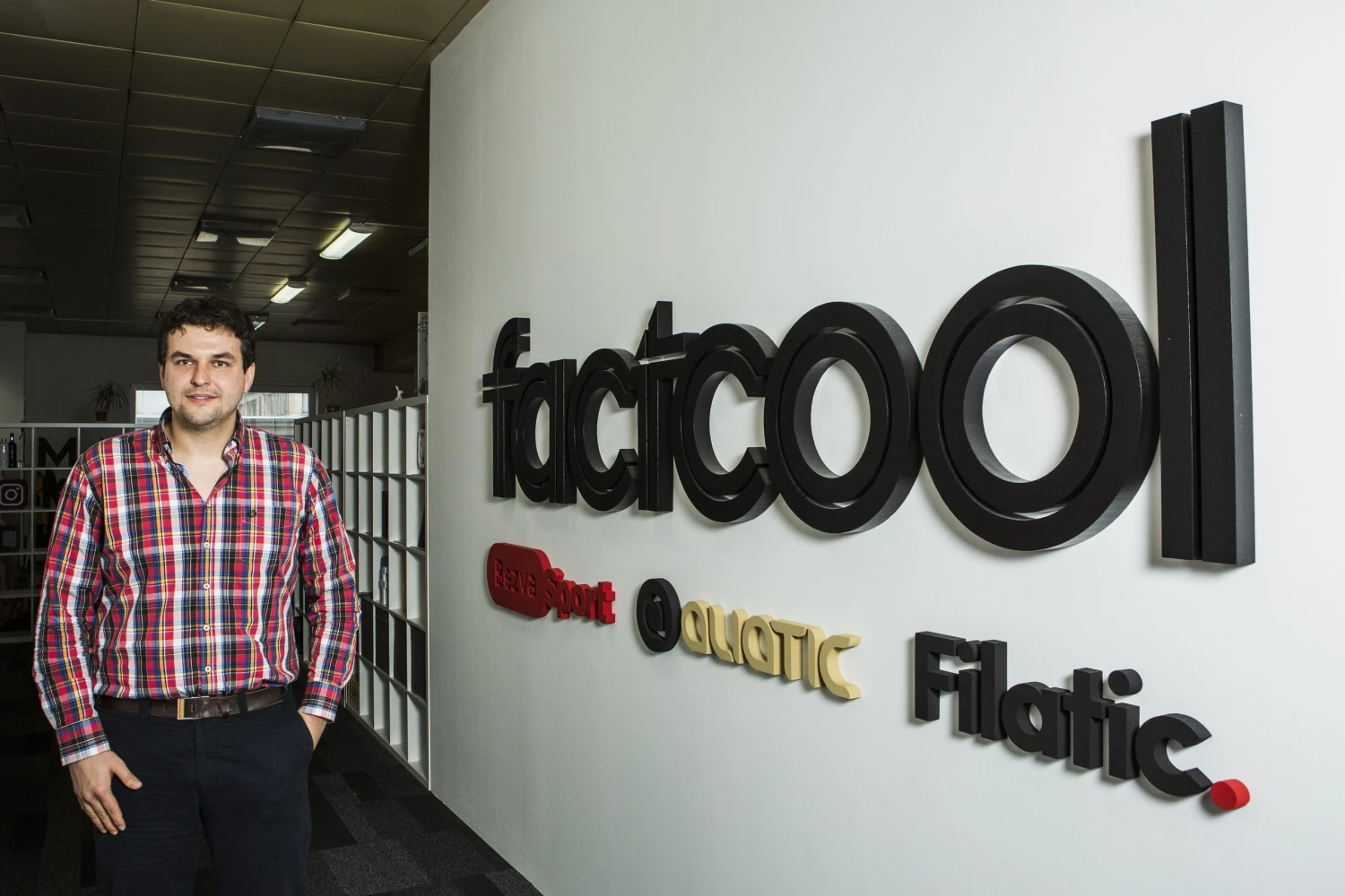 Bývalý šéf Factcoolu Petr Král v centrále trenčianskeho e-shopu.