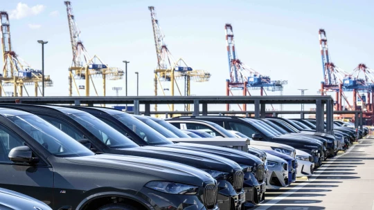 Slovensko má problém, autá globálne zdražejú. Automobilky počítajú škody z Trumpa