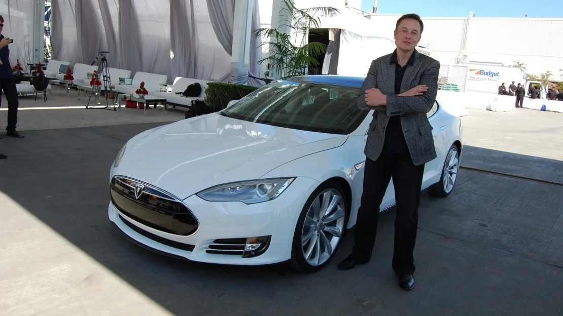 Hľadala Tesla náhradu za Muska? Šéfka správnej rady poprela správu renomovaného denníka