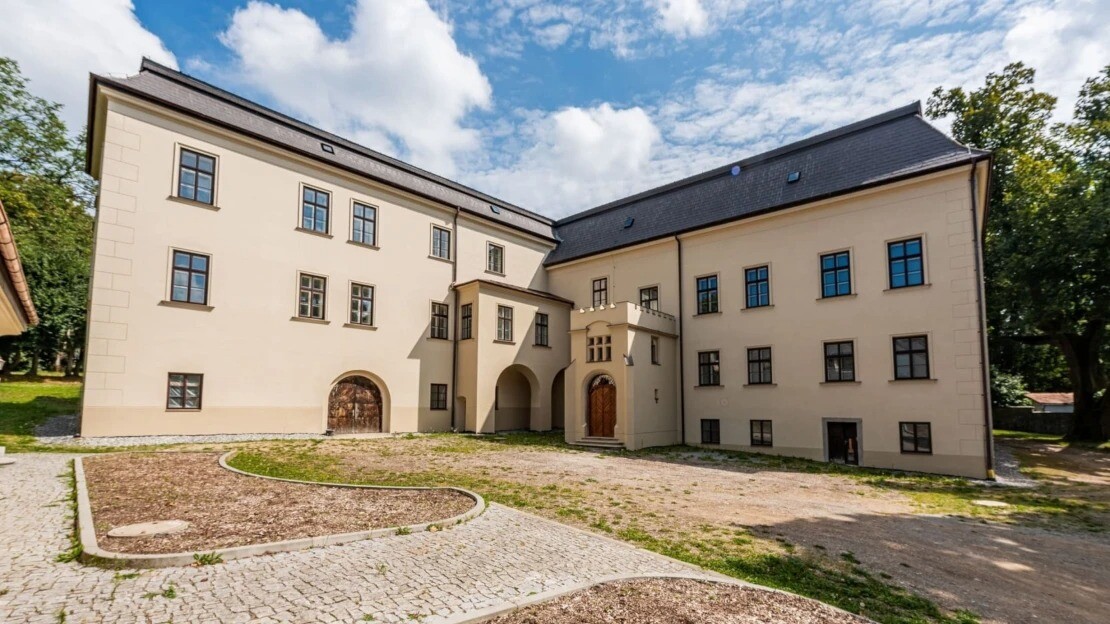 Hrady, zámky, investície. V Česku sa súkromným majiteľom stal aj bývalý manažér Lidla