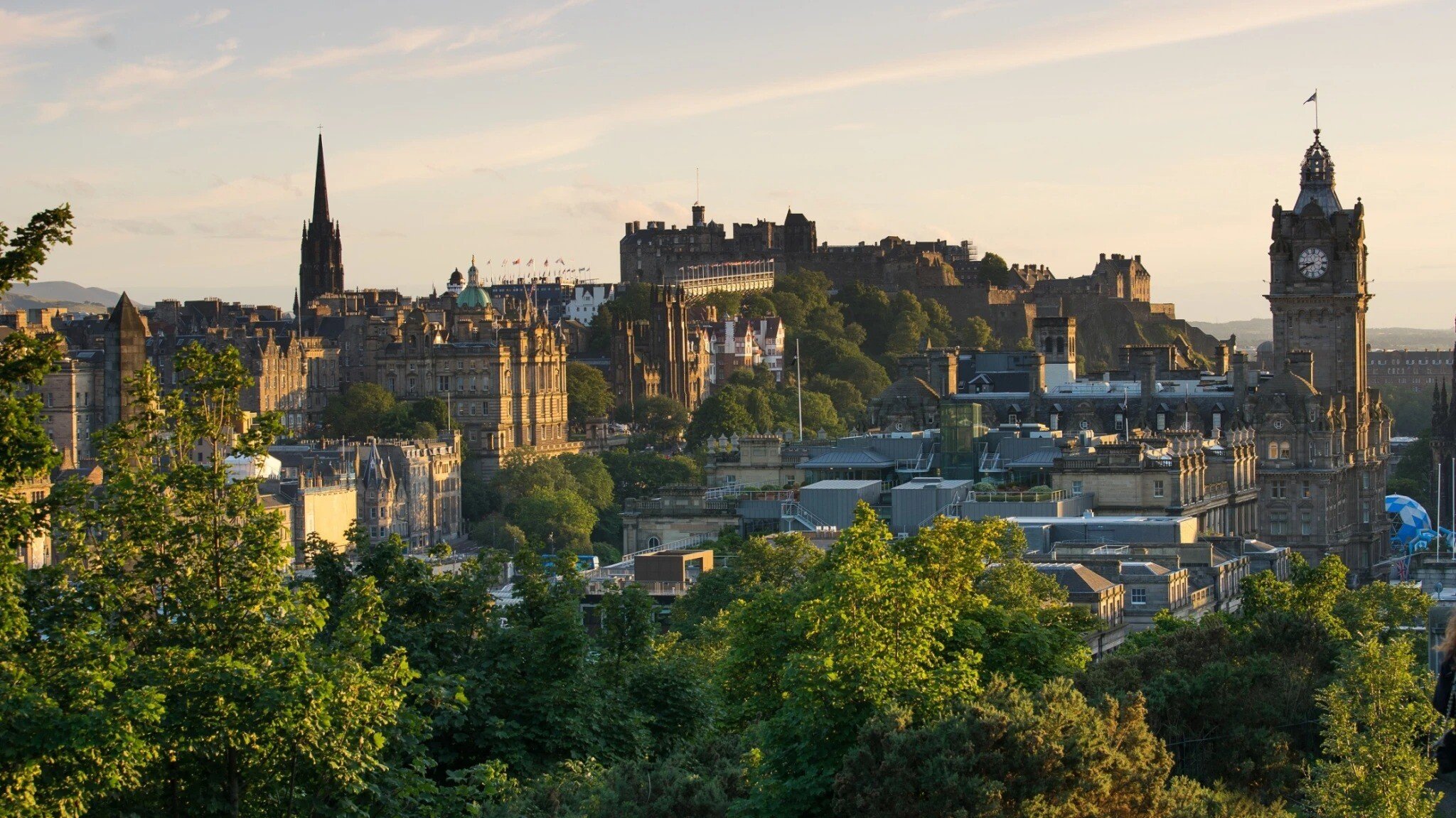 Škótska, haggis aj kuracie pazúriky. Ochutnajte a spoznajte Edinburgh ako miestni