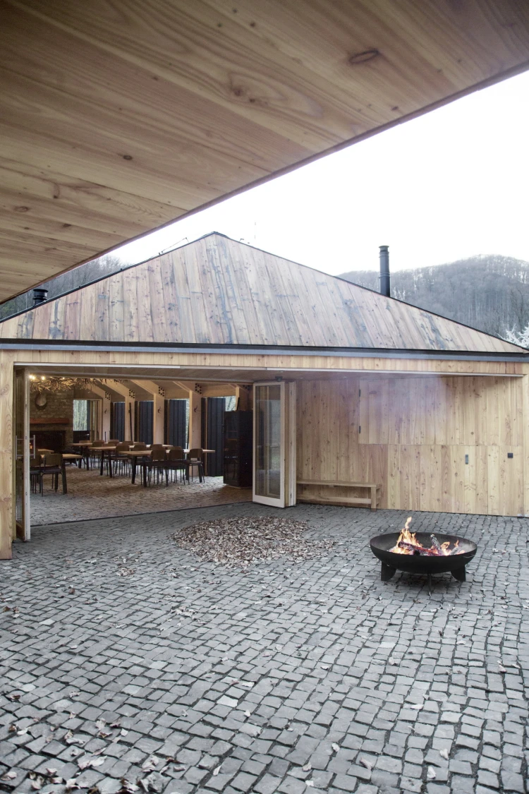 Začínali ako architekti víl pre milionárov. Dnes kreslia najvýznamnejšie stavby na Slovensku_4