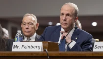Jediný dospelák v miestnosti: Trumpov miliardár Steve Feinberg naozaj vie, čo robí