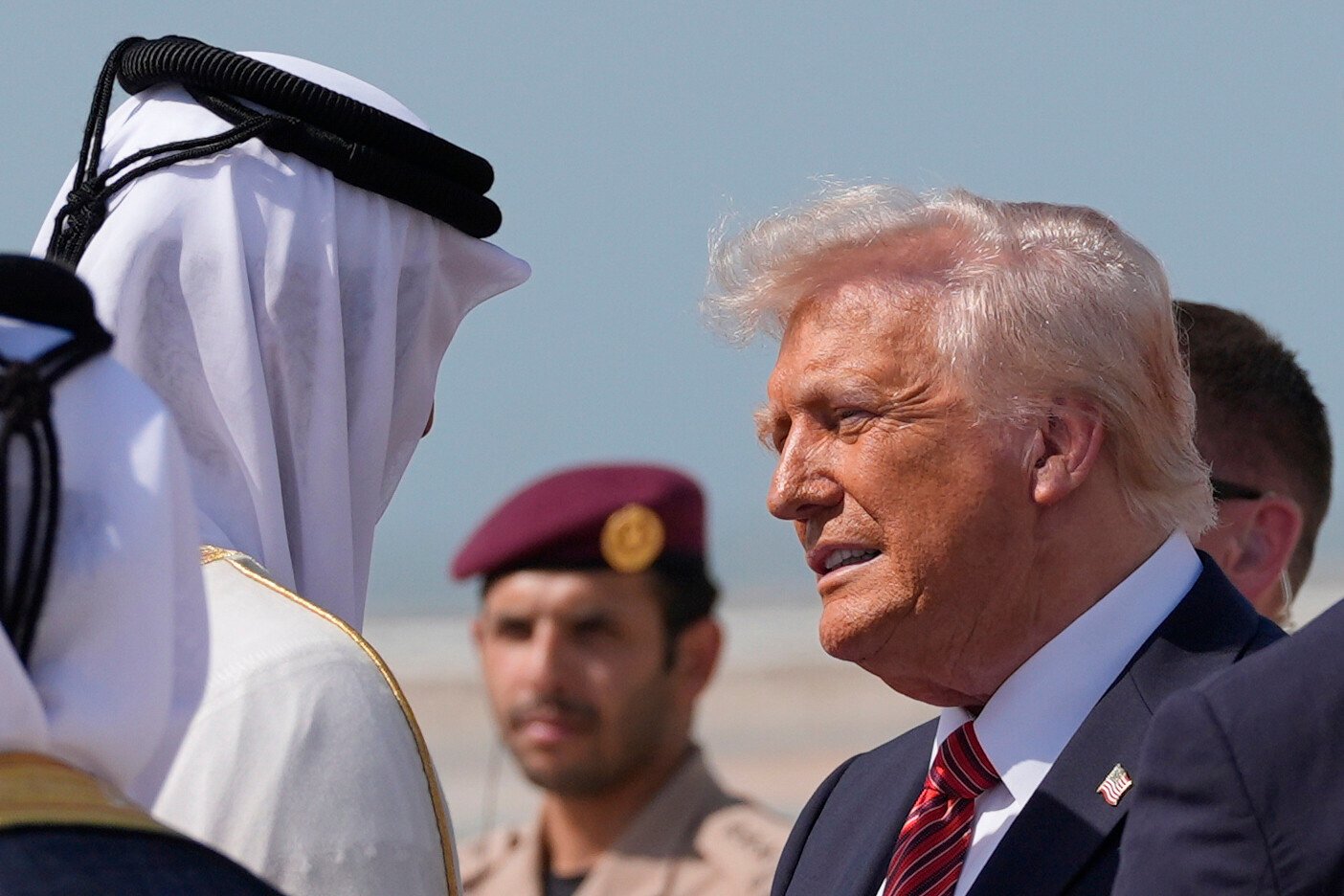 440 miliárd dolárov. To je suma, ktorú Trump vymámil od Spojených arabských emirátov