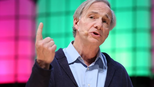 Legendárny investor Ray Dalio prekvapil. Zachutili mu čučoriedky, dal do nich miliardu