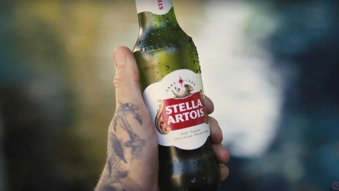 Pivovar prekvapil analytikov. Výrobca značiek Corona a Stella Artois má náskok pred clami