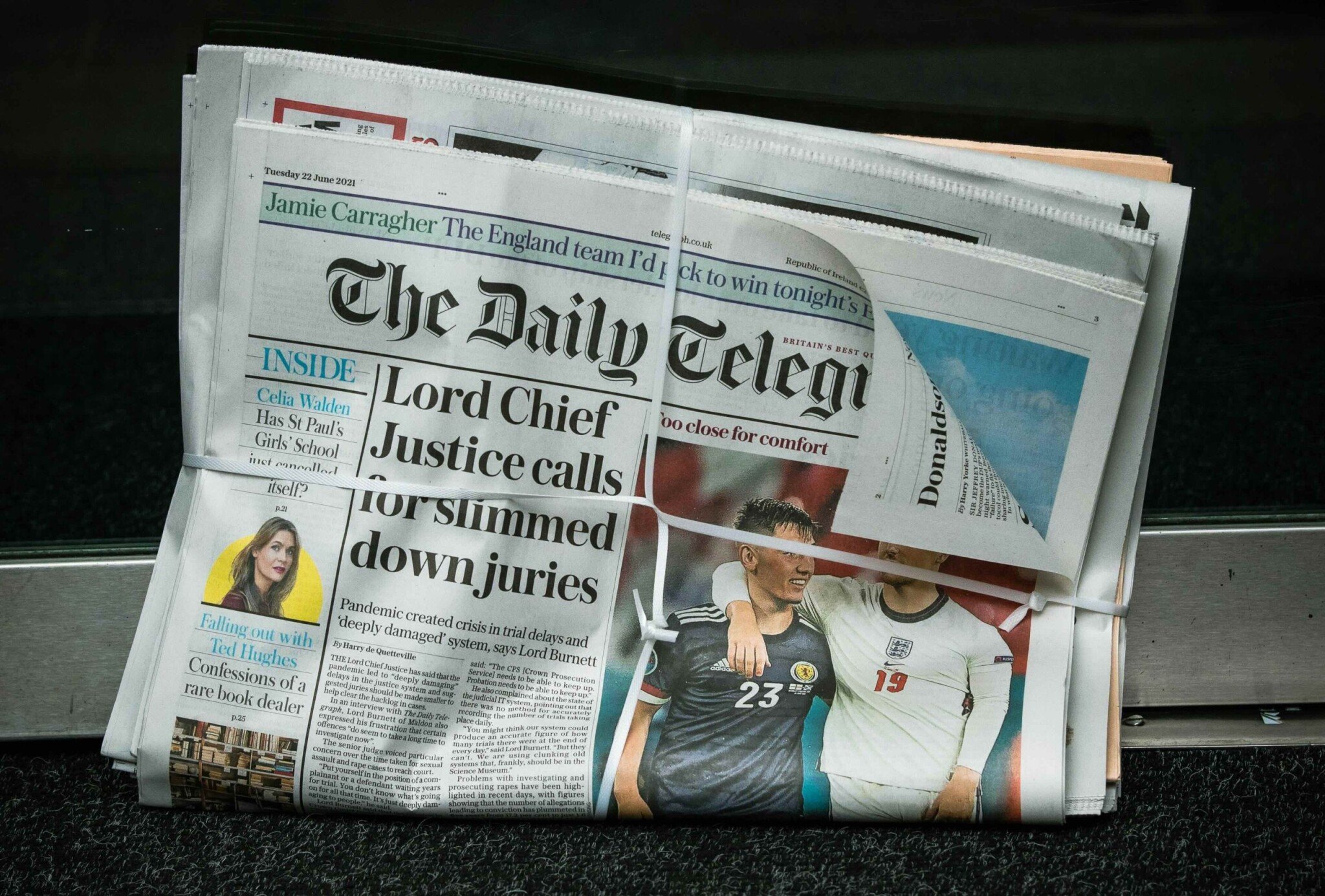 Arabsko-americké konzorcium RedBird kupuje britské noviny The Telegraph